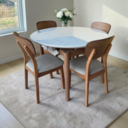 Set masa extensibila Zuri mare cu 4 scaune Lyon